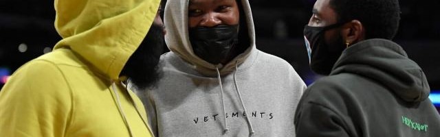 体育新闻-湖网隐患太多终折戟？TA名记：其他球队更可能夺冠